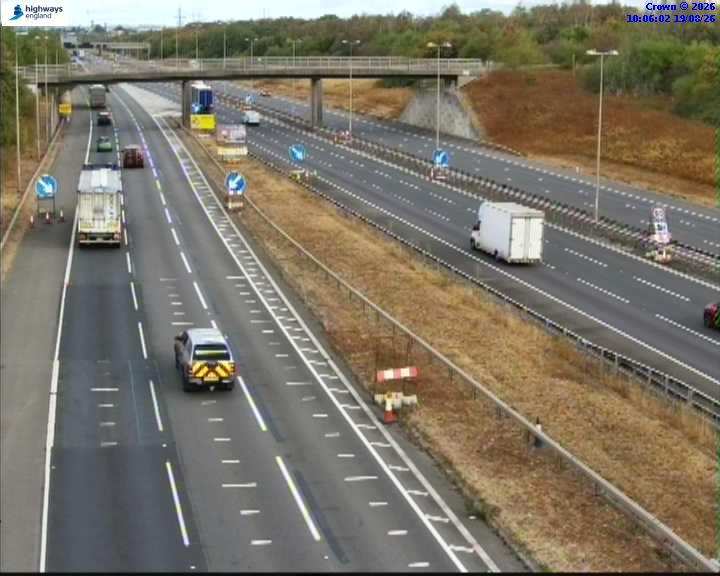 Click for full screen live camera. M42 06472 J7A-J8