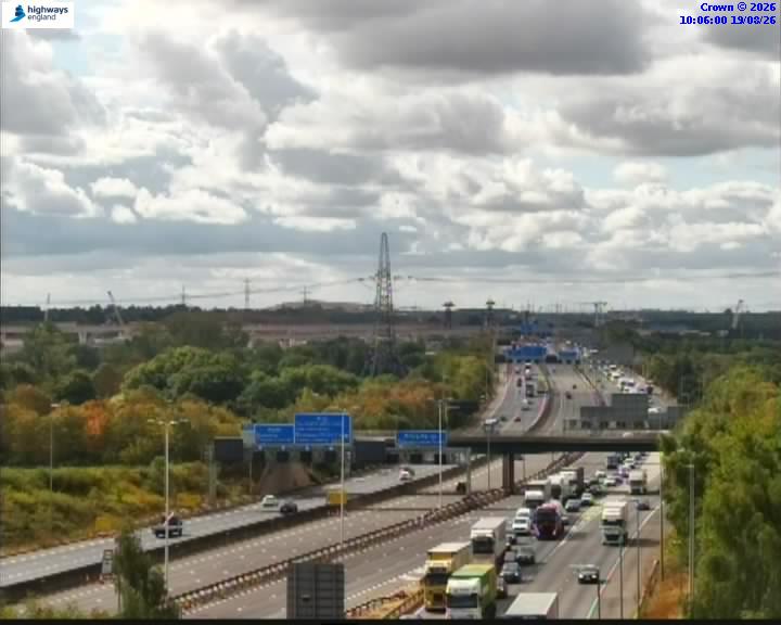 Click for full screen live camera. M42 06523 M6 Toll-J9